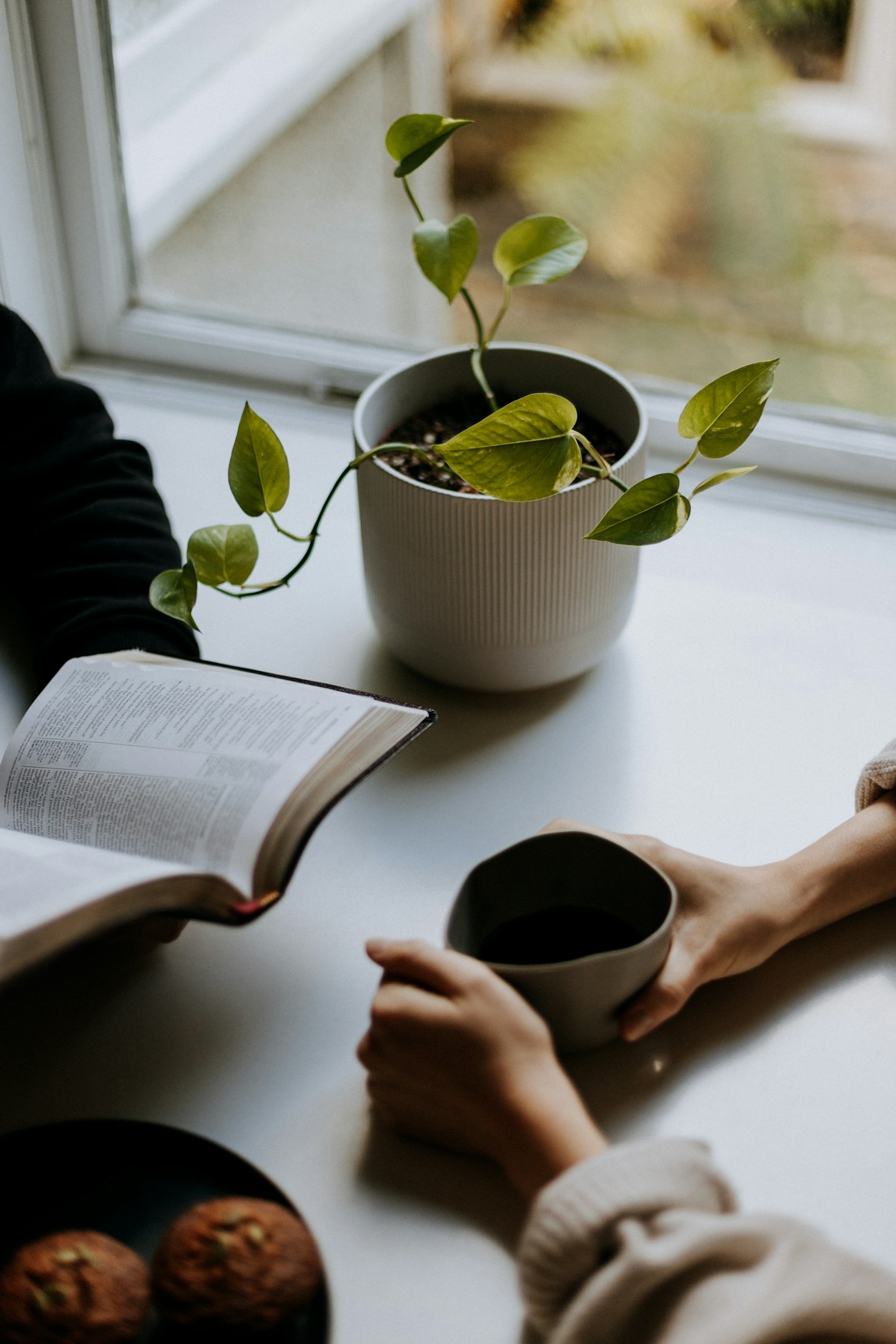 How Weekly Bible Studies Strengthen Faith